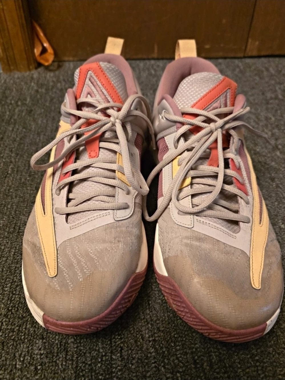 Nike Men's Sneakers in Mauve, Coral & Tan